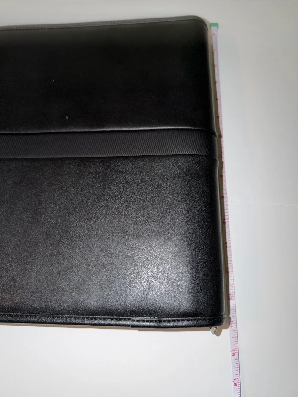 Wenger swiss gear carina A4 ring binder  zip folio/portfolio